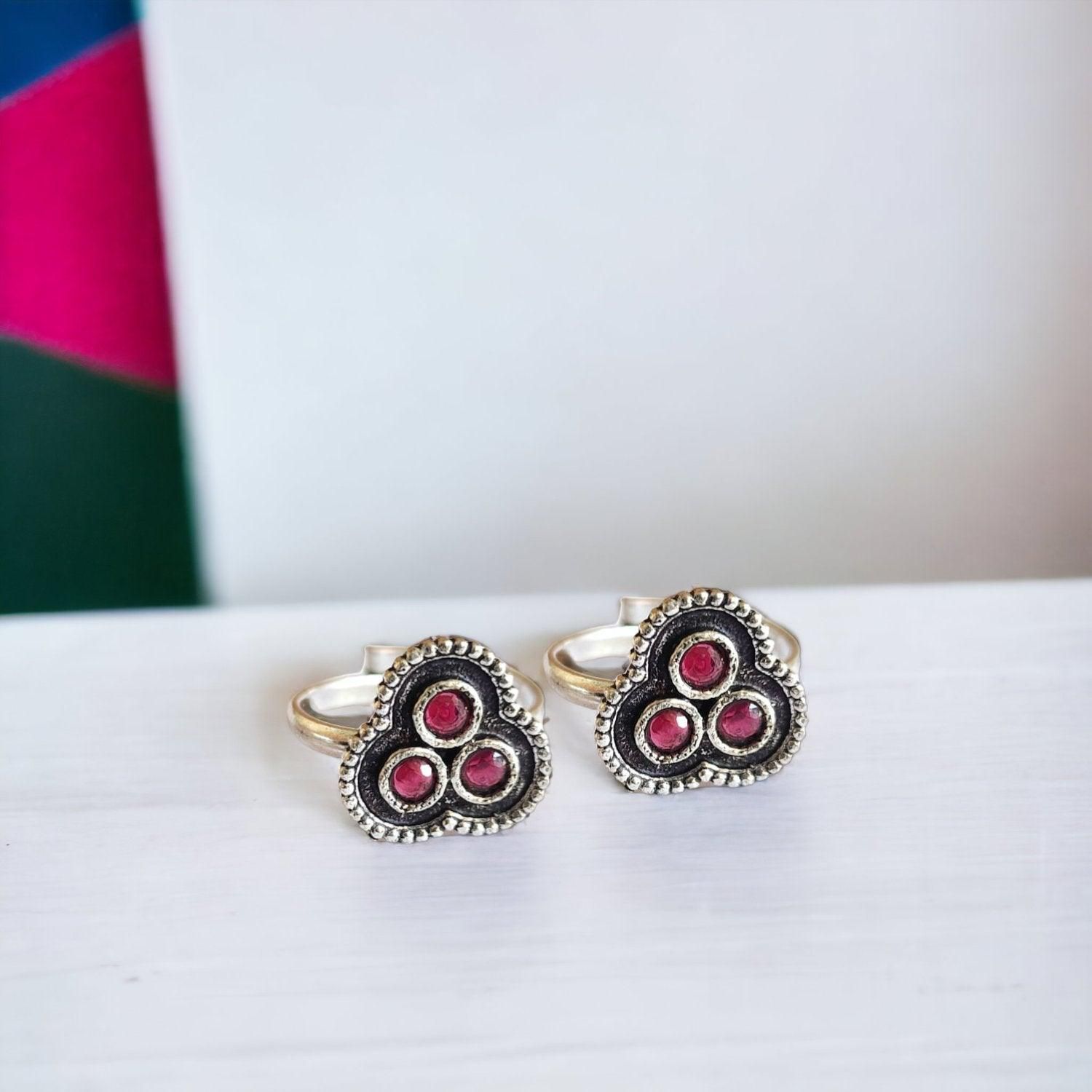 Oxidized Toe Ring | Sarichka