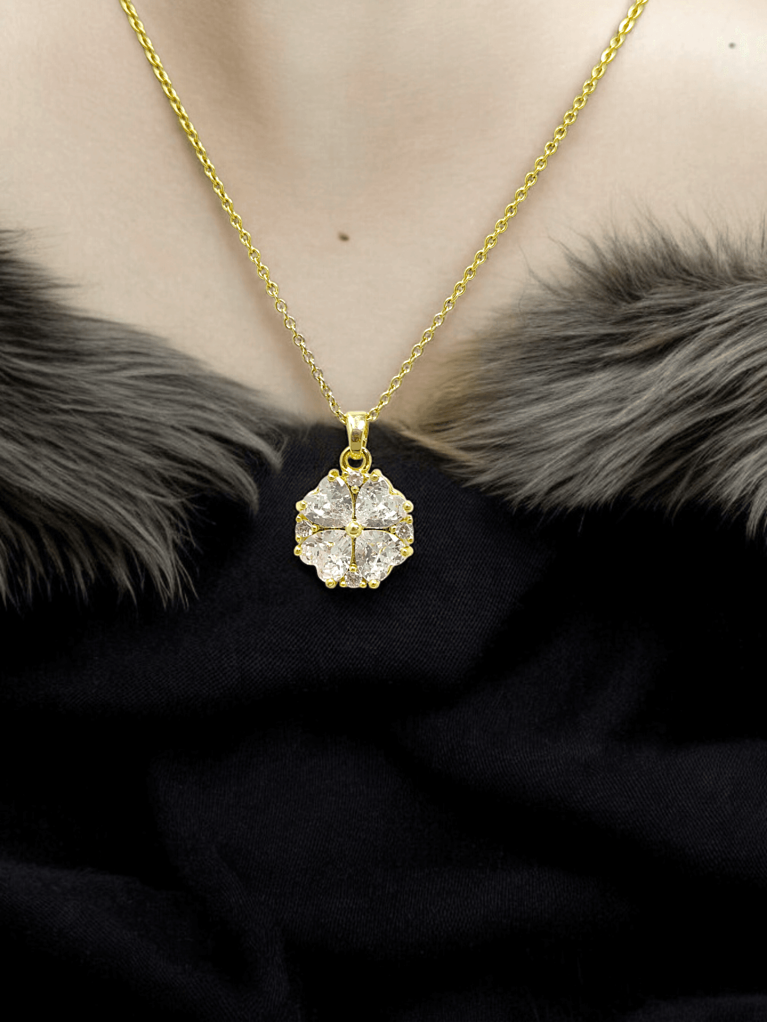 Gold Necklace With Heart Pendant