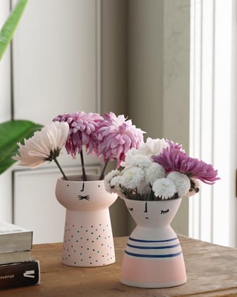 Eyaas Set of 2 Ceramic Flower Vases in Pink Colour Block with Blue Dots