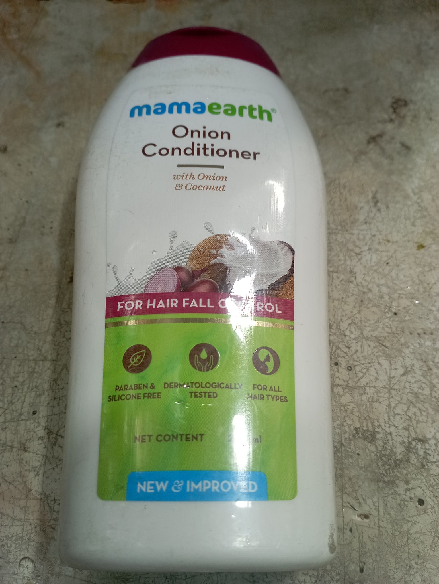 Mamaearth Onion Conditioner With onion & coconut For ir fall control Paraben & dermatological Slicone free tested For all Net content 200 ml New & improved Types 