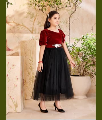 Aarika Velvet Fit And Flare Dress For Girls ( Pack of 1 , Maroon )