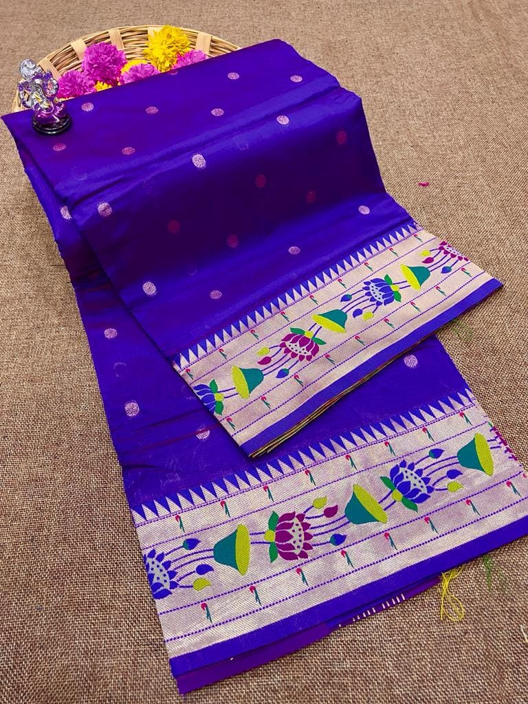Payal Lotus Border Paithani Soft Tana Silk Sarees