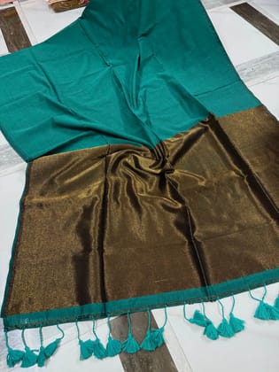 Aachal jari saree
