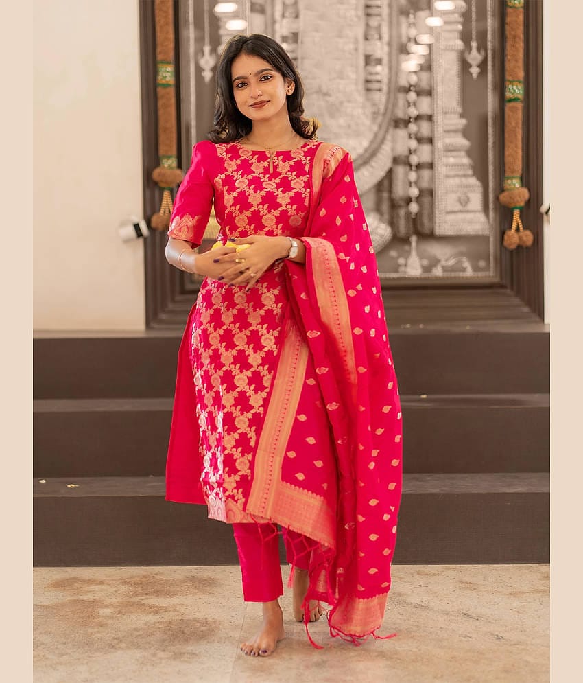 Trijal Fab Women's Banarasi Printed Kurti With Pants ( Pink )