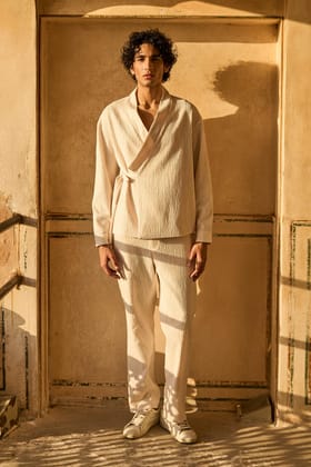 TEXTURED STRAIGHT PANT-30 / Ivory