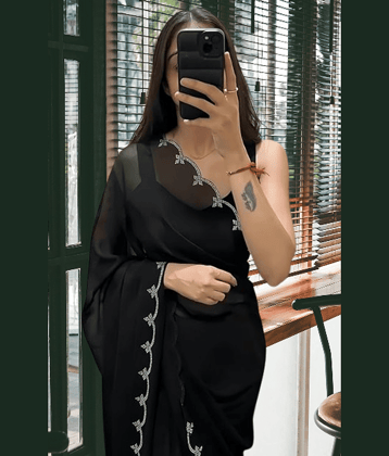 JILUDI Georgette Solid Regular Saree With Unstitched Blouse Piece ( Black )