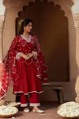 Celebration Designer Outift-XS / Red