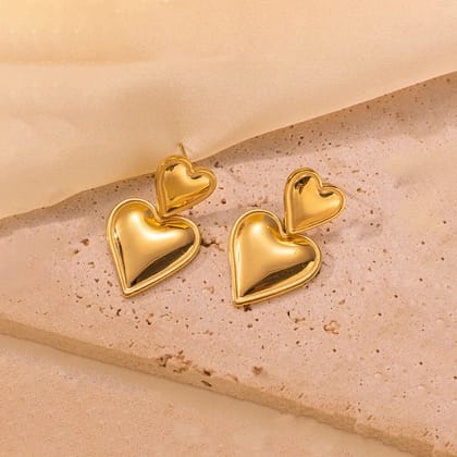 HeartThrob Earrings (Anti-Tarnish)