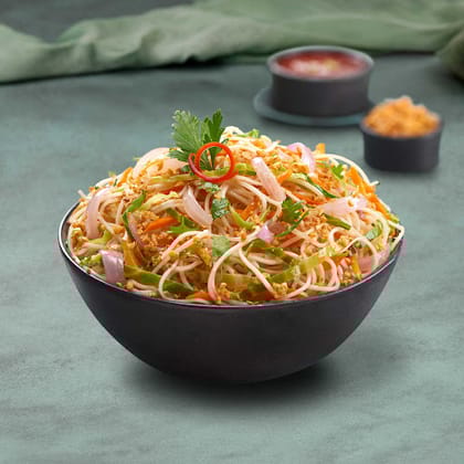 Veg Burnt Garlic Noodles Bowl.