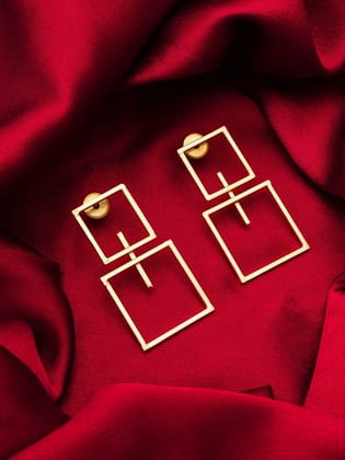 Morison Golden Pearl Earrings Classic Sophistication