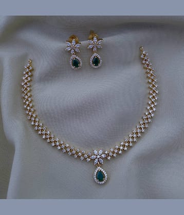 ROFARWORD Gold Brass Necklace Set ( Pack of 1 )