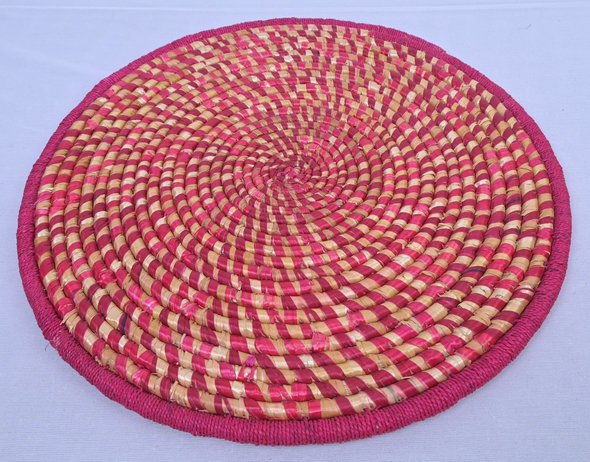 Handwoven Wheatgrass Designer Table Mat (Dual Tone)