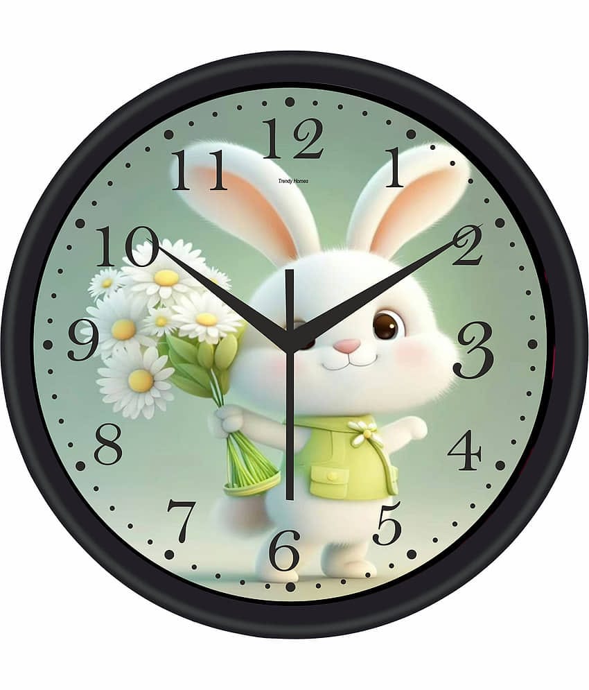 Trendy Homes Circular Analog Wall Clock