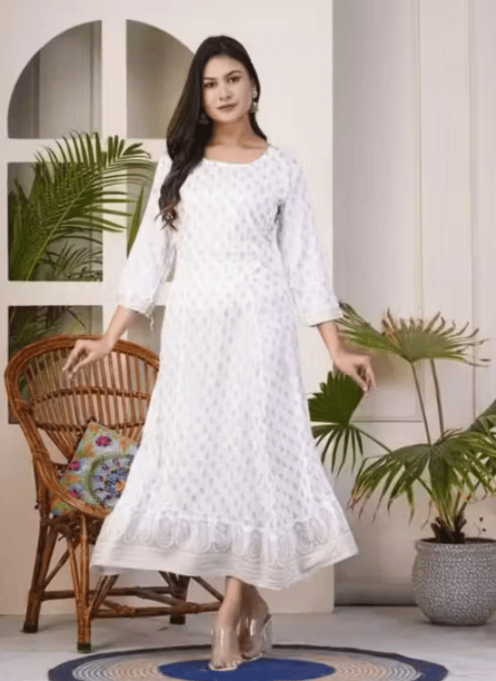Elegant and Trendy Beautiful Gown(White, Golden)