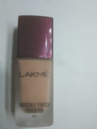 Lakme Invisible finish Foundation Spf8 04