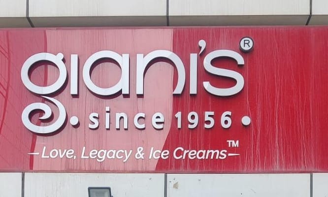 Giani's ice cream Shakes and Sundae's