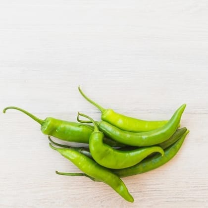 Less Spicy Green Chilli - (Kam Teekha Hari Mirch) 200gm