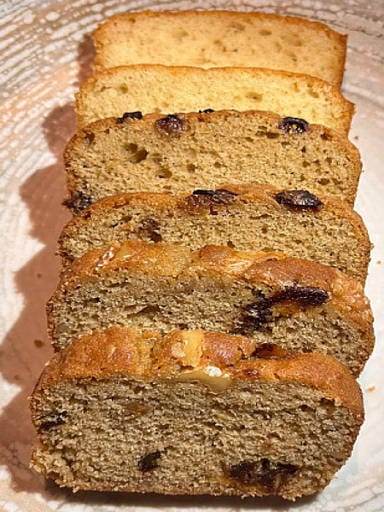 Fig & Raisin Dry Cake