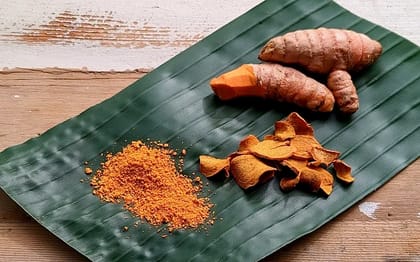 Premium Sun (Solar)Dried Turmeric Powder  by Nirvi Foods