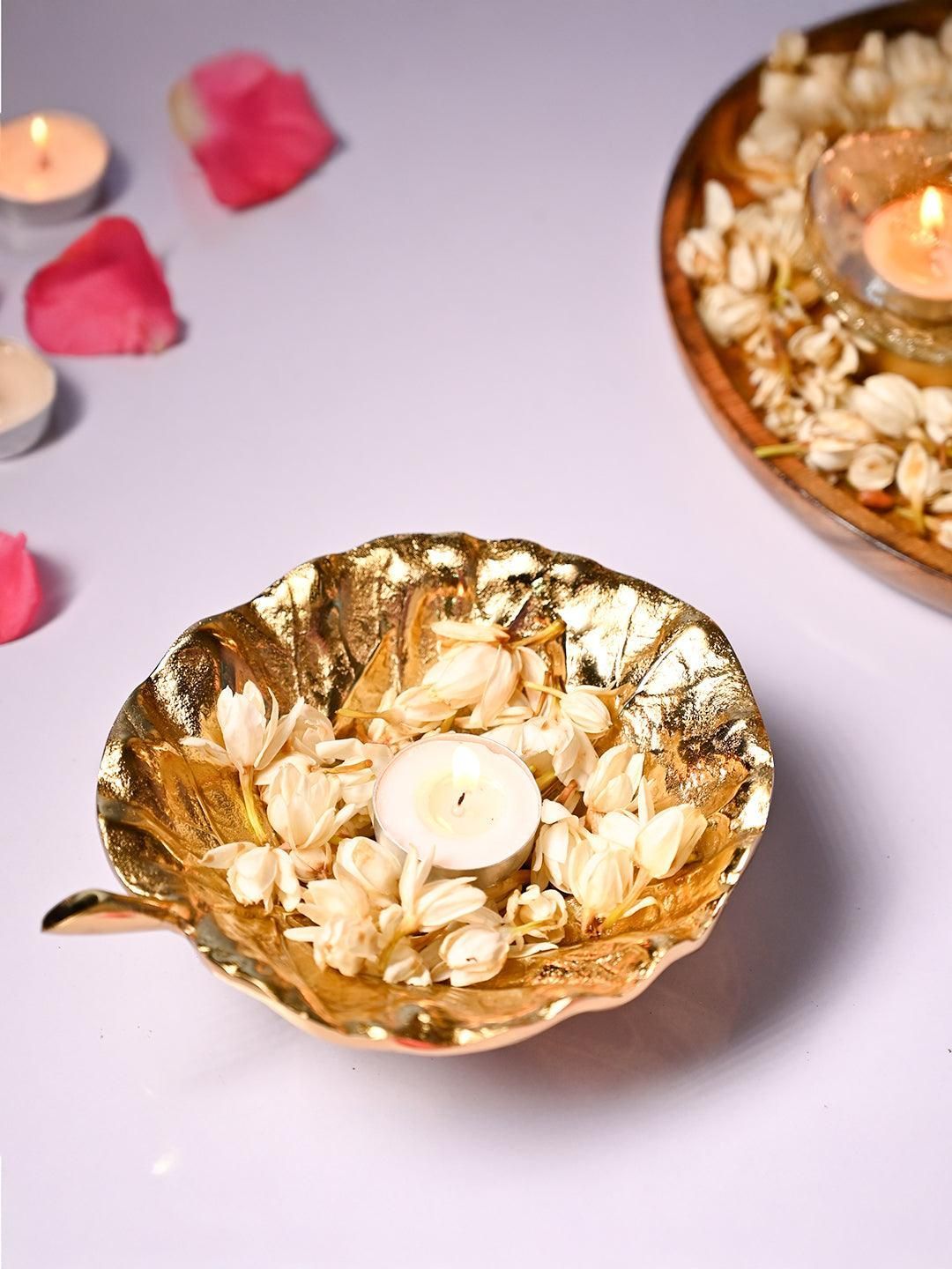 VON CASA Golden Decorative Leaf Shape Dish