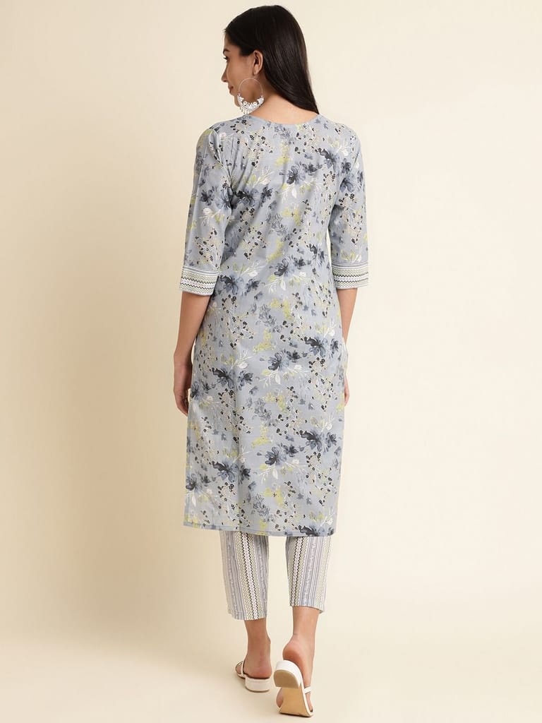 Cotton Blend Floral Printed Straight Women Kurta Set (Light Blue)