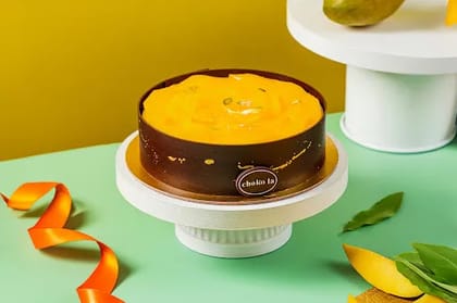 Eggless Tropical Mango Cake