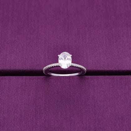Oval-cut Solitaire Zircon Studded Silver Ring-Solitaire / Silver / US 5 (15.6 mm Diameter)
