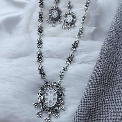 Elayne Vintage Bloom Collection