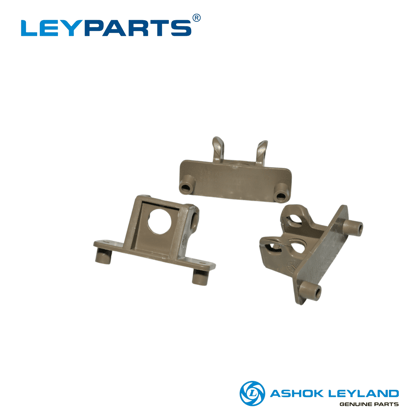 686402VA0B STRIKER GLOVE BOX LID Dost variant