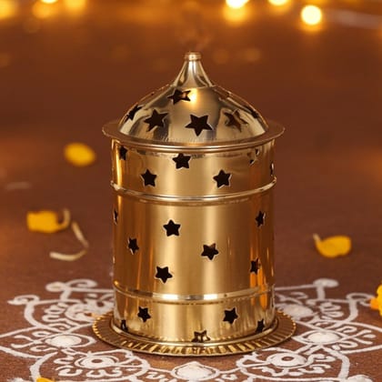 Brass Table Decor Oil Lamp, Deepak  - Antique Brass Hanging Diya for D�cor, Height : 7.2 Inch (ZMAS539 D)