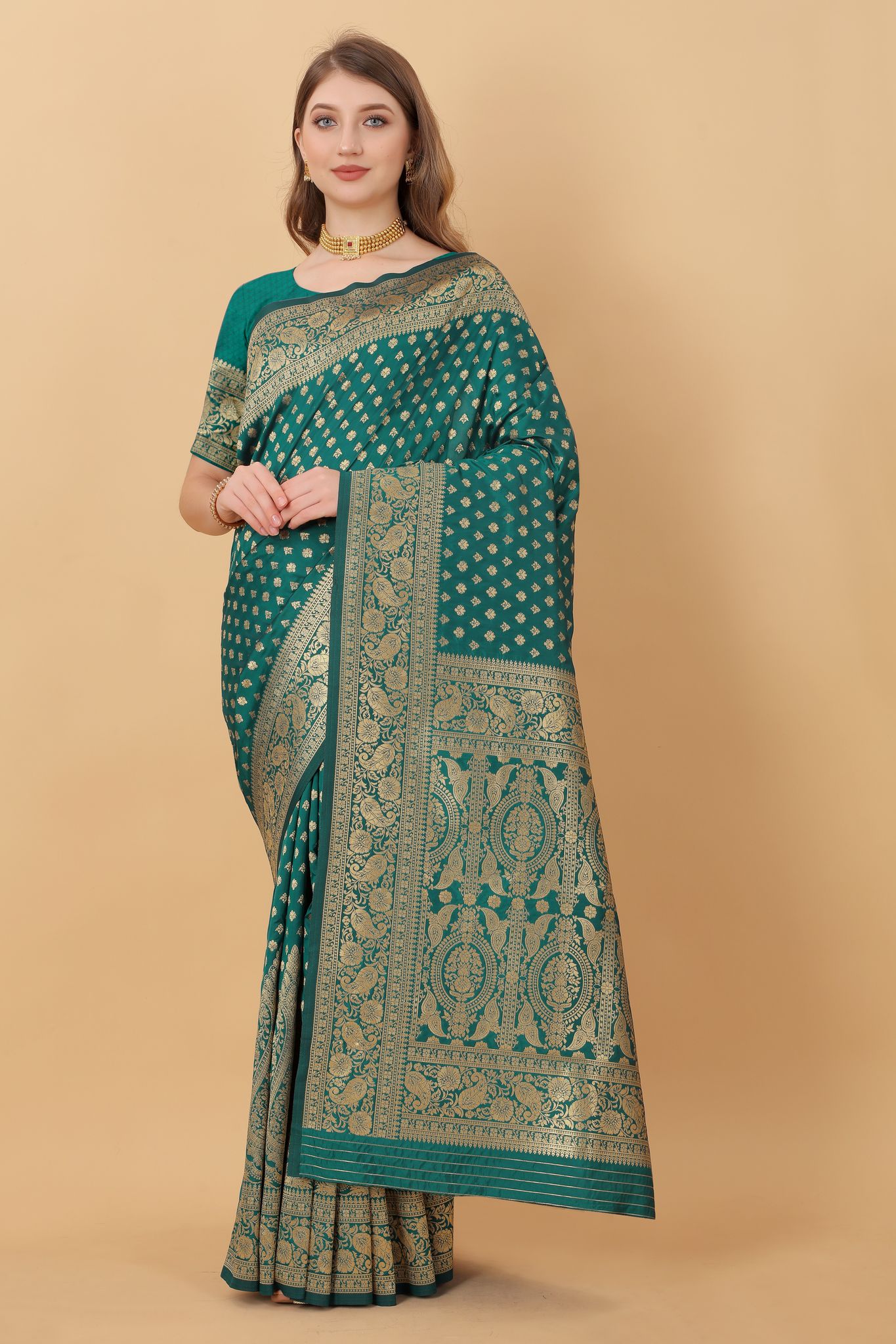 Yavira silk Women's Green Handwoven Silk Blend Saree