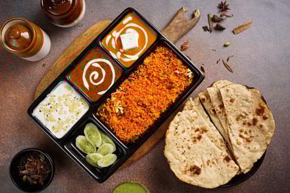 Tandoori roti thali