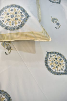 Classic Mughal Motif Cotton Handblock Bedsheet King 90x108 inches