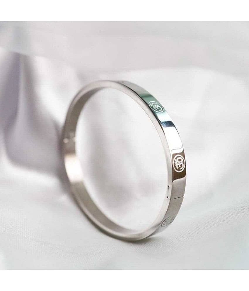 FASHION FRILL Silver Bracelet ( Pack of 1 )