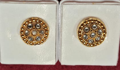 TOPS - STUDS