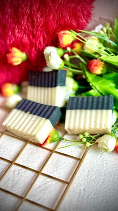 Skin Whitening Handmade Soaps (Charcoal Milk) Pack of 3