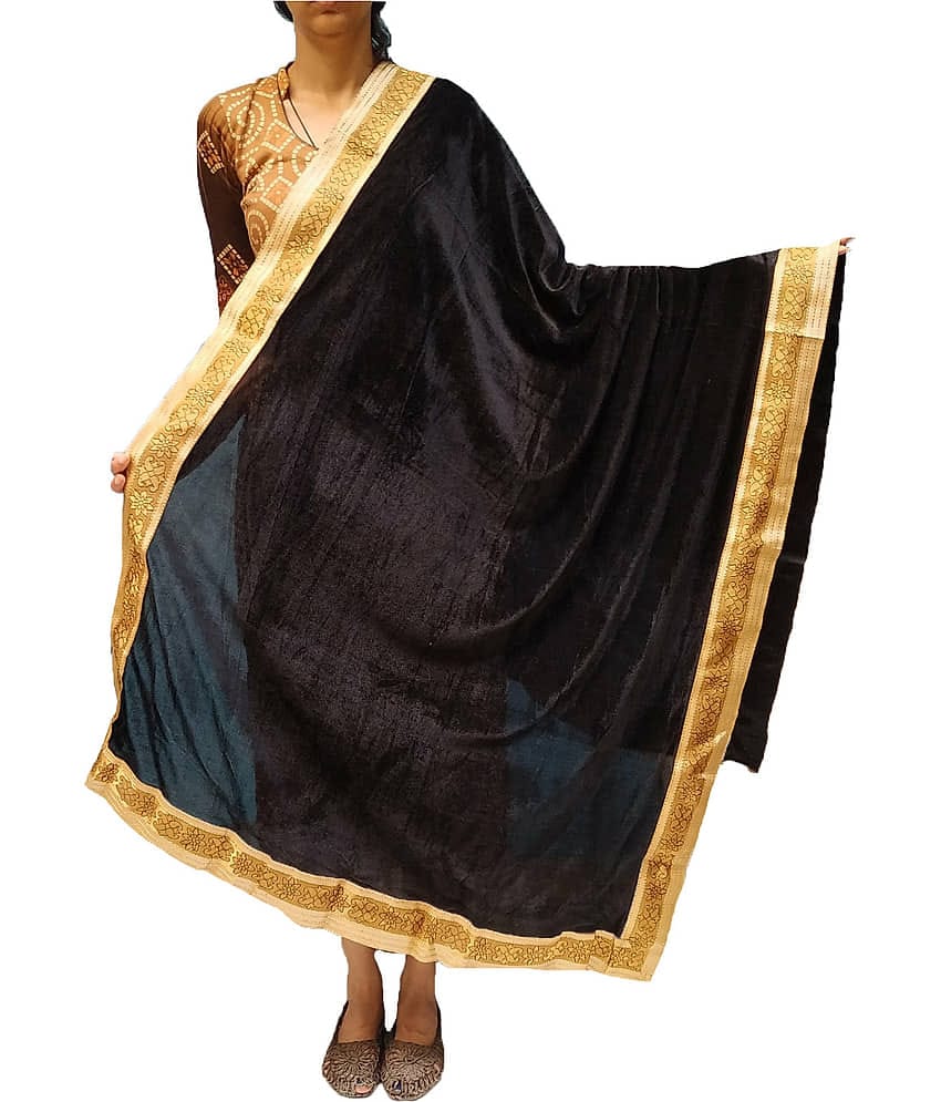 Soul Essence Black Shawl - Single