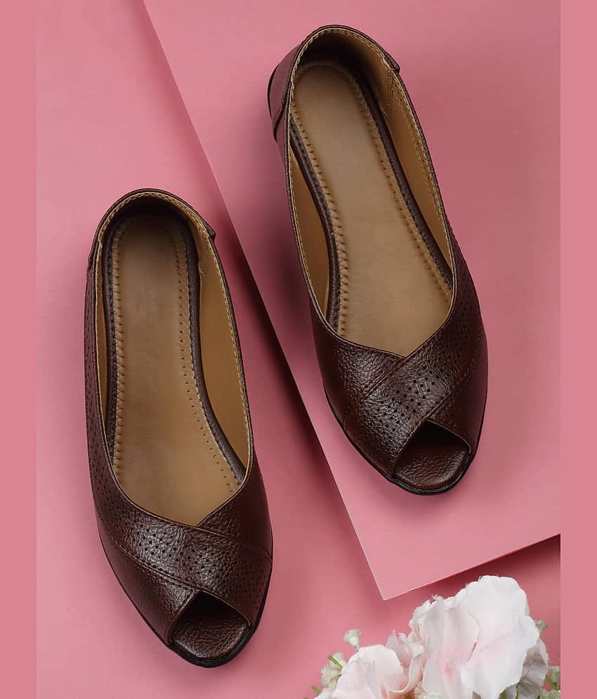Sneakersvilla Tan Women's Casual Ballerinas