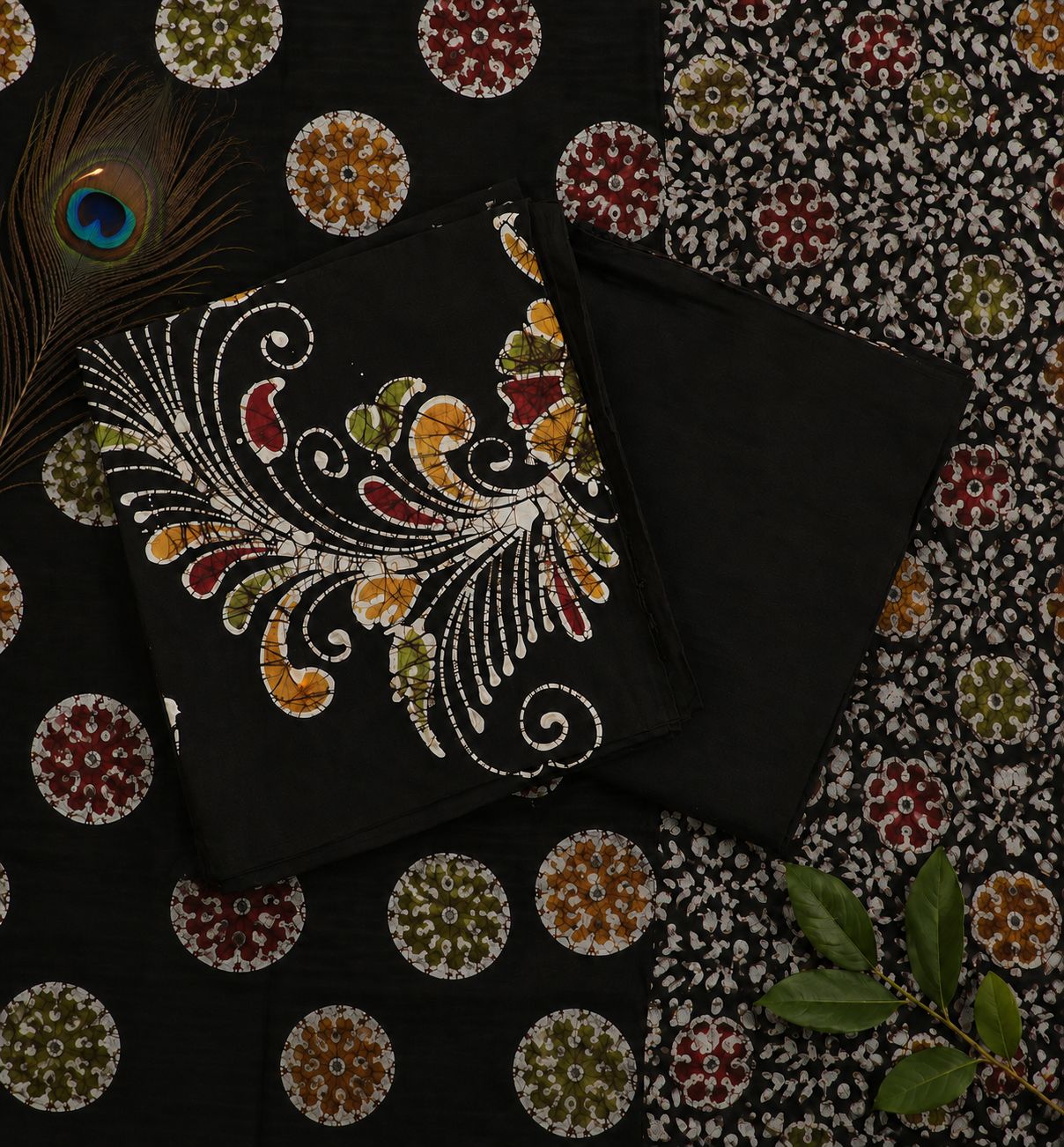 Handcrafted Batik Print 3 Piece Unstitched Cotton Suit set