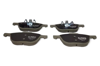 Bosch Front Brake Pad Set AV372571
