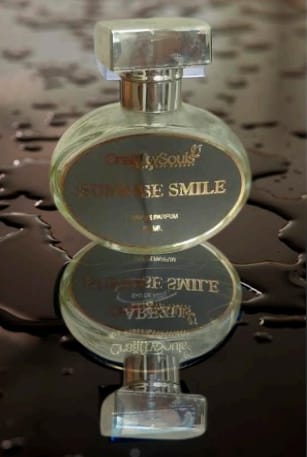 Sunrise Smile      Citrusy-Spicy-Woody Fragrance for Men and Women