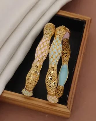 Chunky Bracelet & Bangles