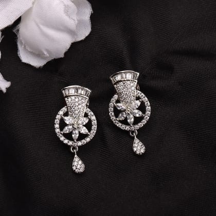 G.Silver Zircon Earrings.