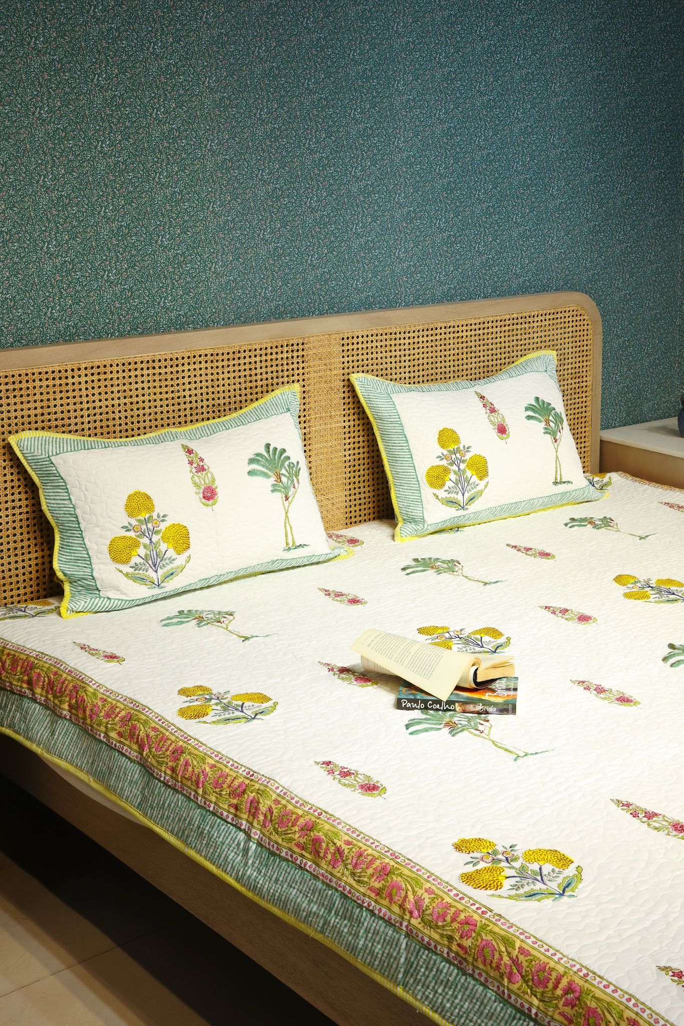Handblock Printed Quilted Paani Jaal Bedcover with 2 Pillow Covers-Handblock / Double King (90X108 Inches)