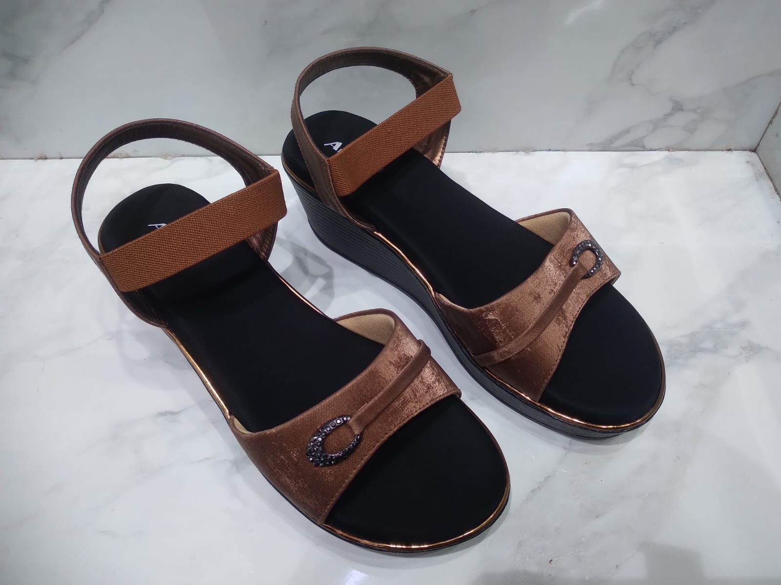 Stepedo  Ladies Light weight comfortable sole  Sandals