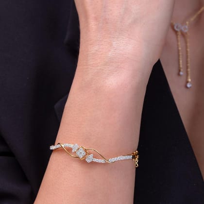 Lavinia Moissanites Silver Oval Bracelet | 22KT Gold Vermeil-Yellow Gold / 2.2 Aani