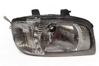 Lumax Head Lamp - RH AV620117