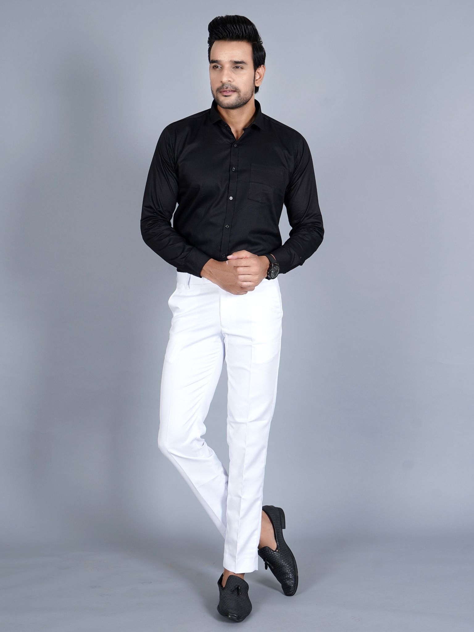 QVERR Regular Fit Men White Trousers