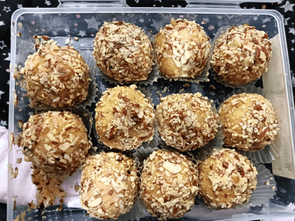 Mom's Magic Kitchen Moong Dryfruit Ladoo (500g) | Nut-Crusted Traditional Sweet | Festive Treat