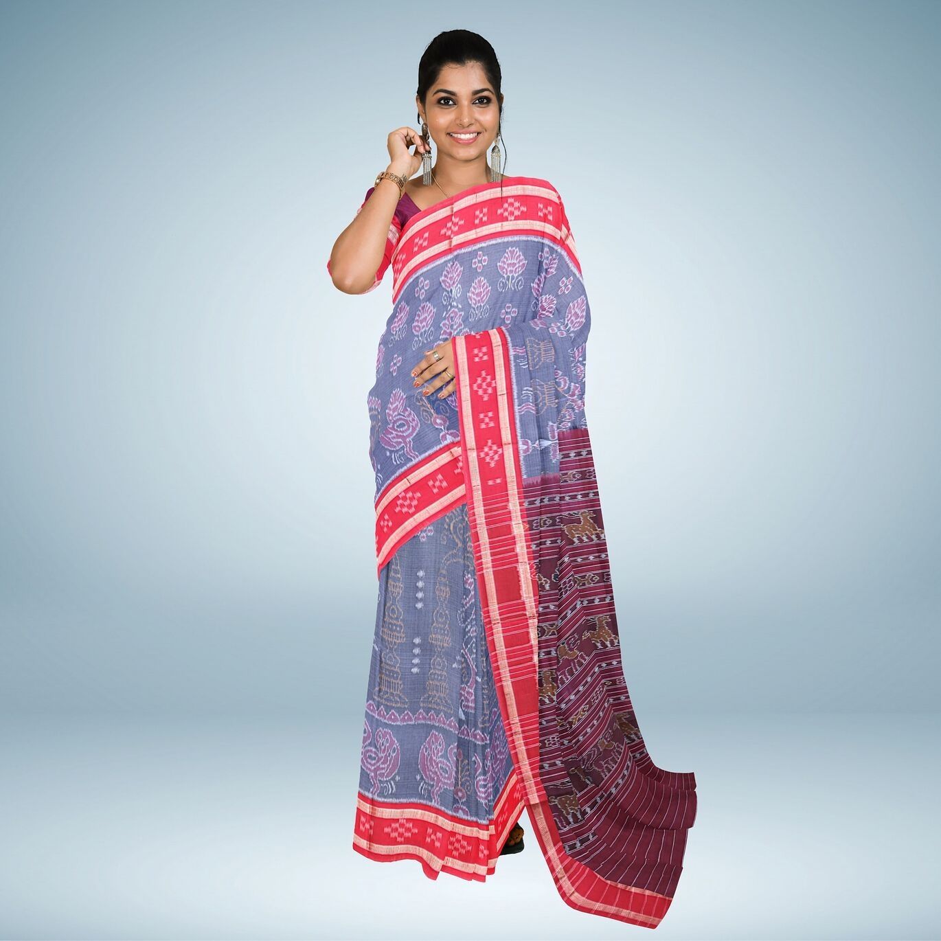 Nuapatana Floral Design Pasapali Border Cotton Saree With Blouse Piece (Ateneo Blue)